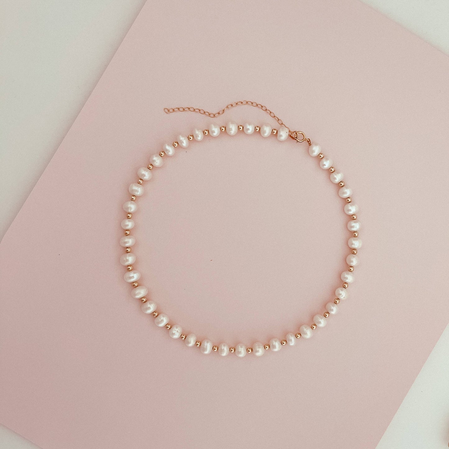 Gossip Pearl Necklace